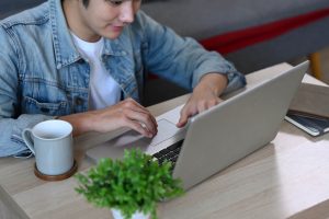 Freelancer wystawiający rachunki w Niemczech.